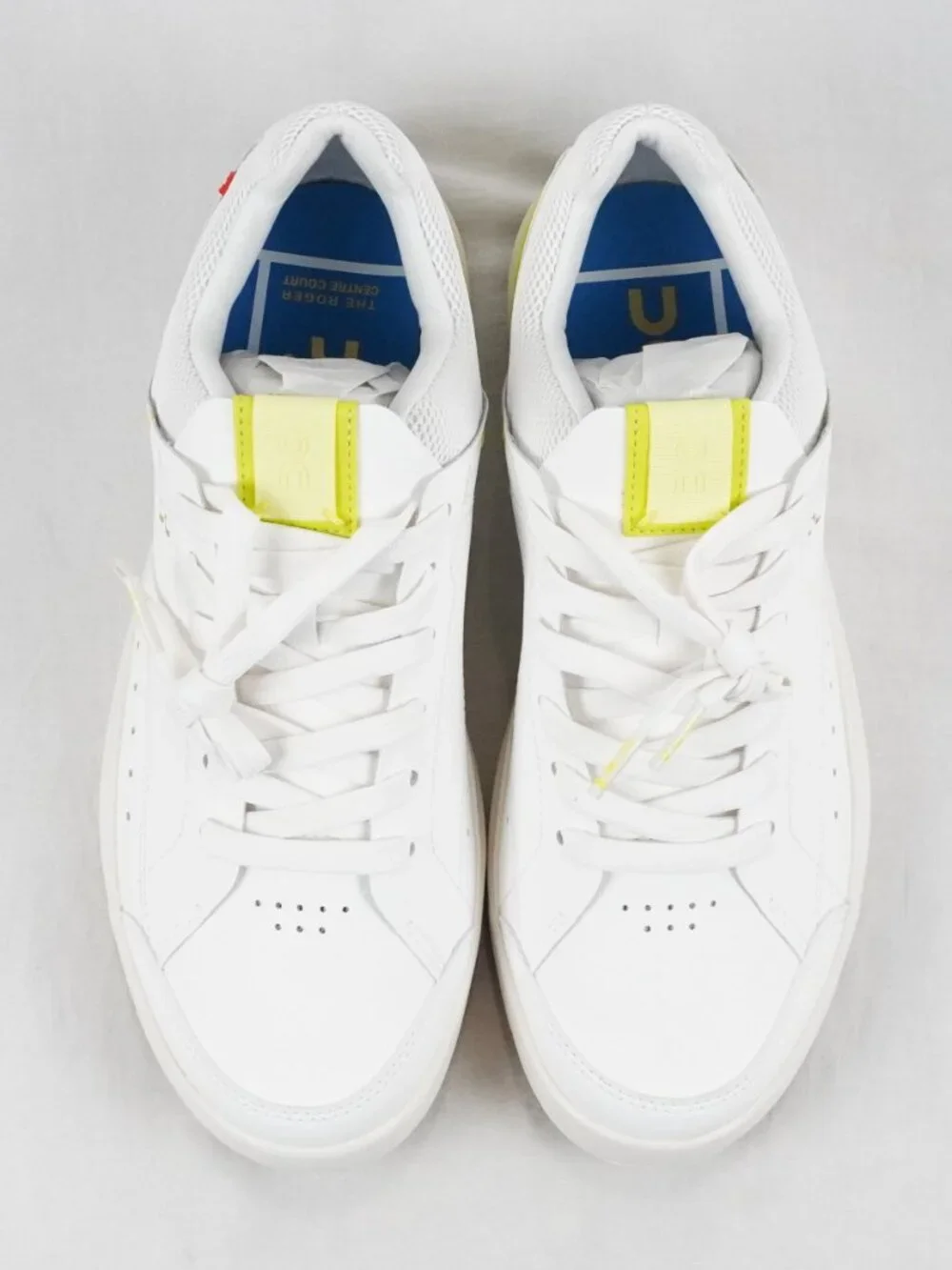 ON THE ROGER Centre Court Sneakers In White/Limelight - Women's Size 9 - NEW